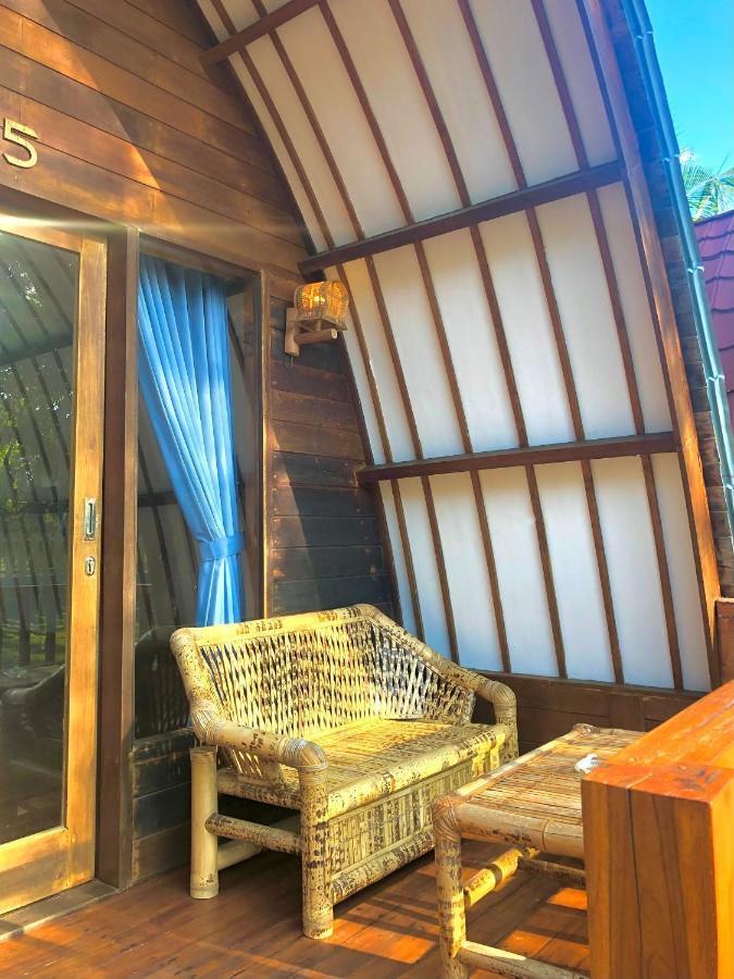 Blue Moon Meno Otel Gili Meno Dış mekan fotoğraf
