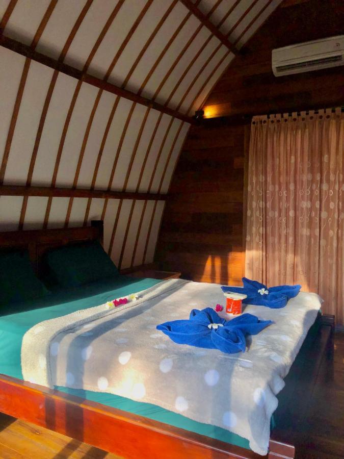 Blue Moon Meno Otel Gili Meno Dış mekan fotoğraf