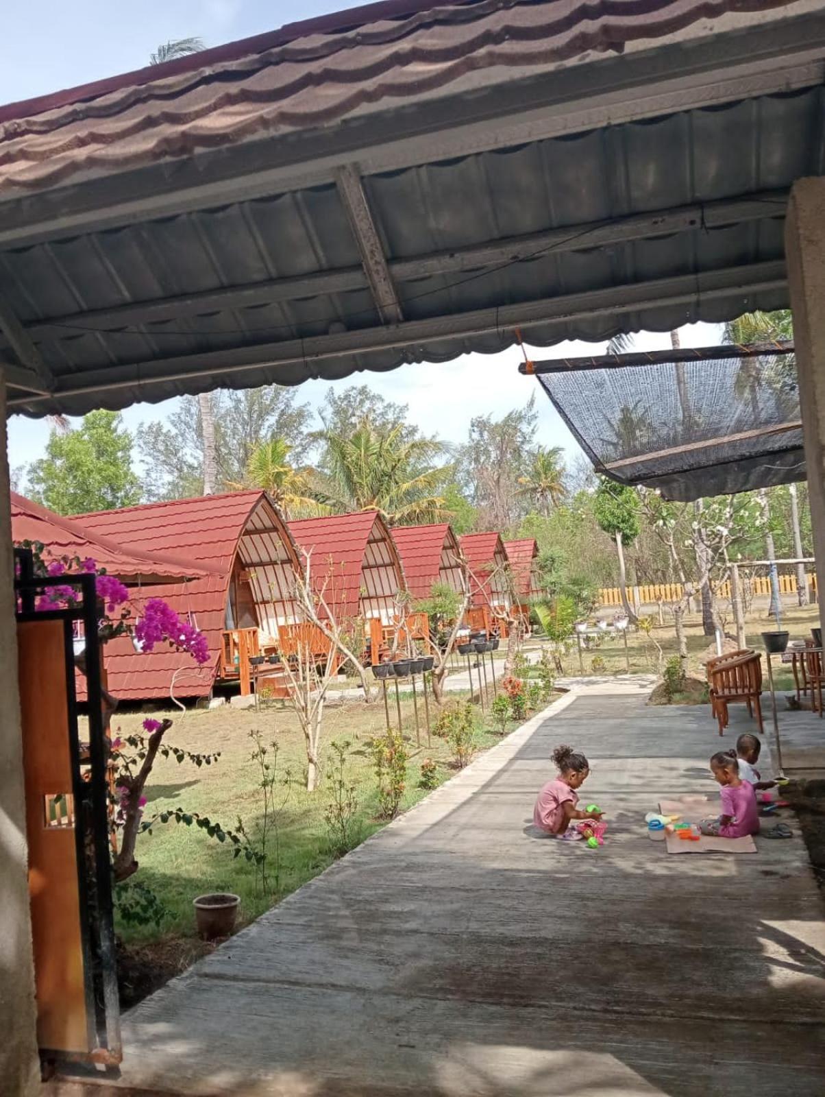 Blue Moon Meno Otel Gili Meno Dış mekan fotoğraf