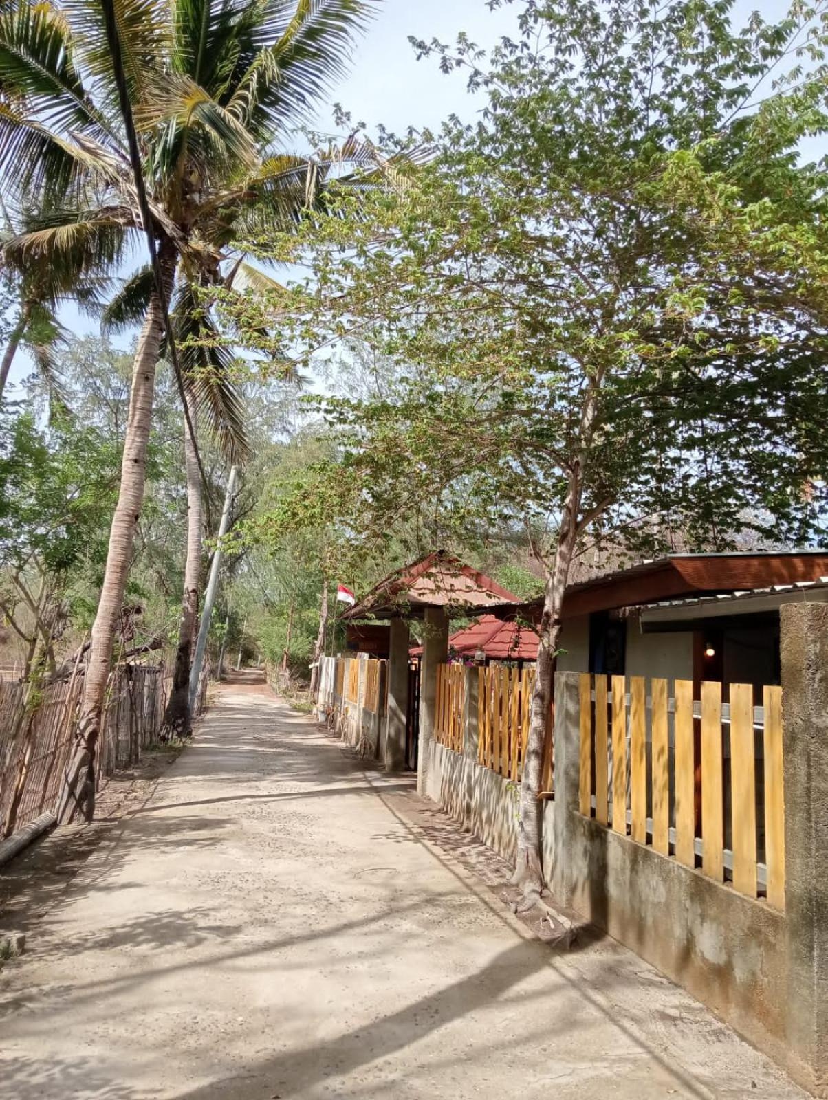 Blue Moon Meno Otel Gili Meno Dış mekan fotoğraf