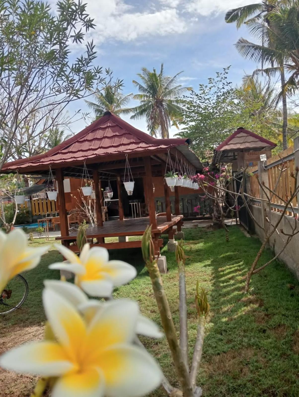 Blue Moon Meno Otel Gili Meno Dış mekan fotoğraf